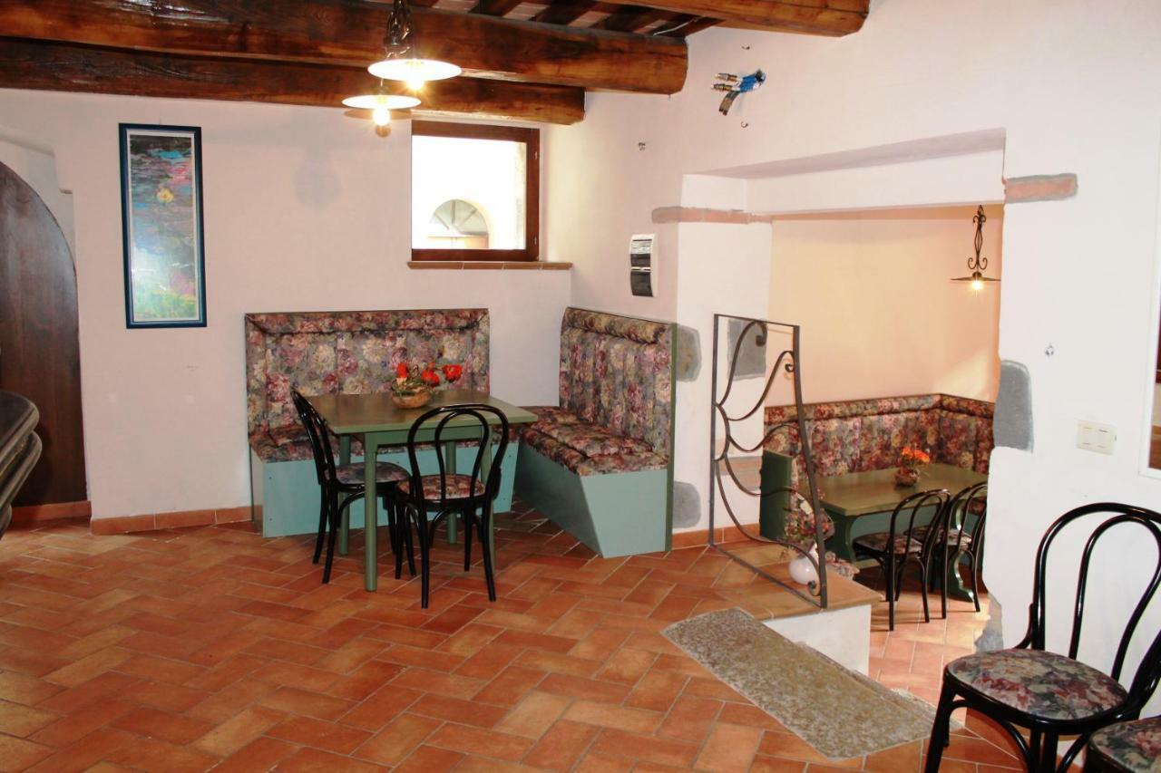 La Casa Del Calzolaio Hotell Radicofani Exteriör bild