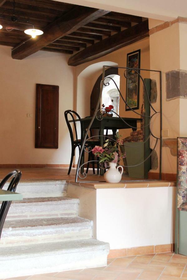 La Casa Del Calzolaio Hotell Radicofani Exteriör bild